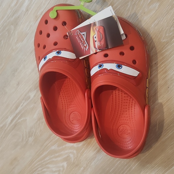 Crocs Crocslights Lightning McQueen Cars Limited Edition Disney Clogs Red M6 W8 - Picture 4 of 5